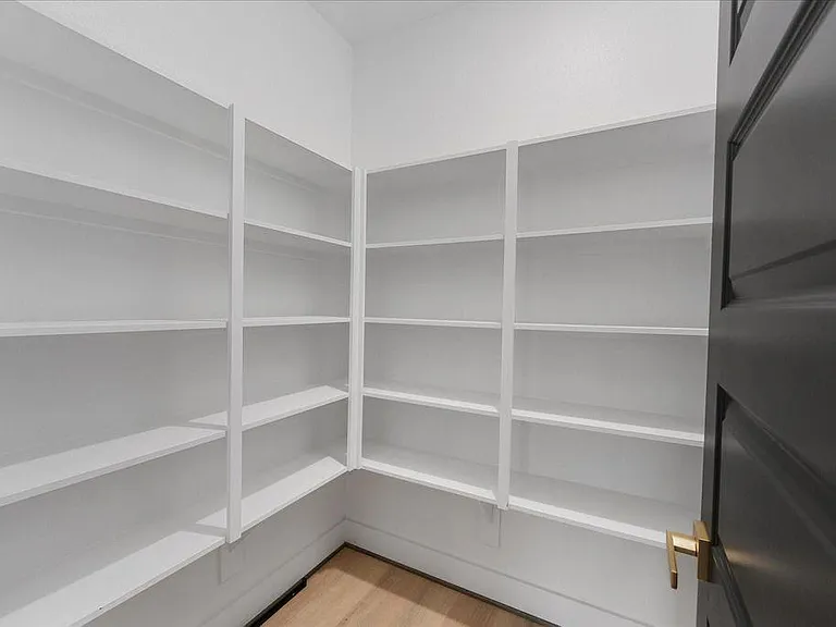 1010 Calvin Ave #B — Photo 12