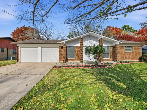 7825 Emerald Hills Way, North Richland Hills, TX 76180