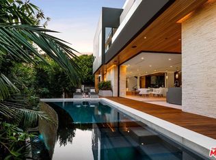 8381 Hollywood Blvd, Los Angeles, CA 90069