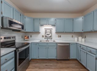 5 Tsienneto Rd UNIT 191, Derry, NH 03038