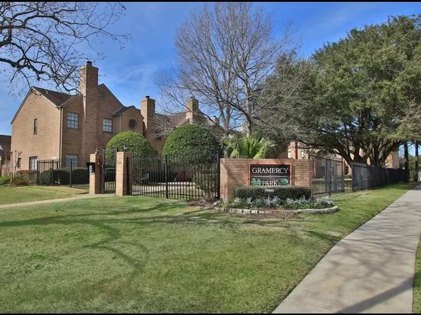 3200 Bellefontaine St APT 74, Houston, TX 77025