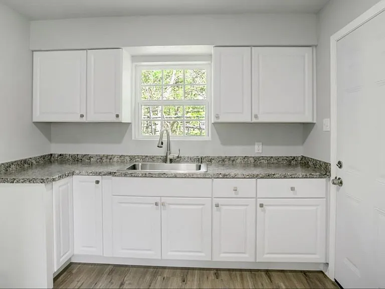 5123 Peachtree St #1/2 — Photo 3