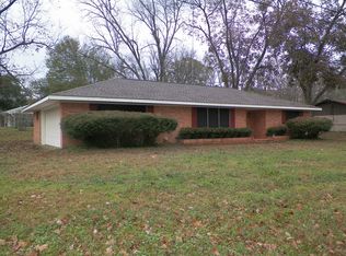 416 W Alma St, Overton, TX 75684