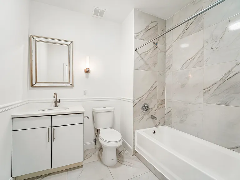111 Glenwood — Photo 16