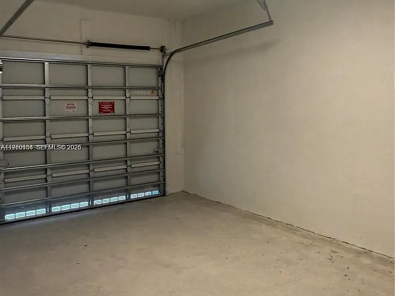 621 SE 13th Street Cir #1 — Photo 11