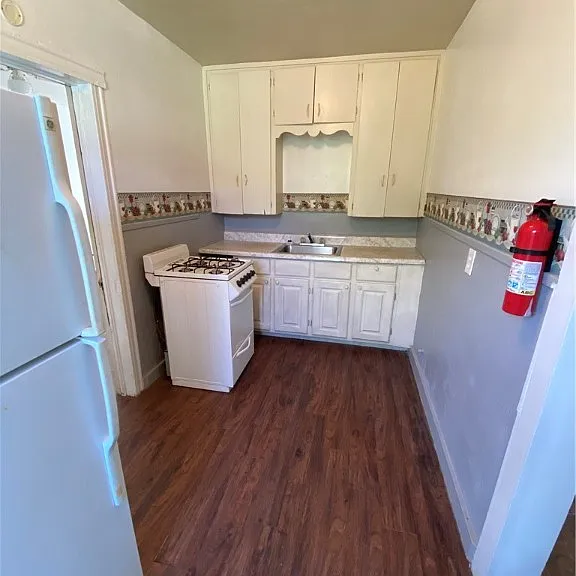 238 Watson St #B — Photo 4