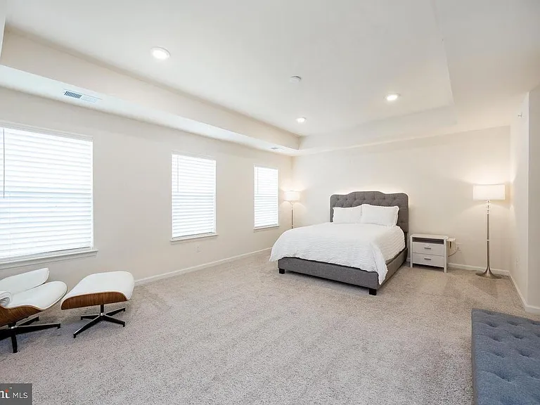 427 Lee Pl — Photo 21