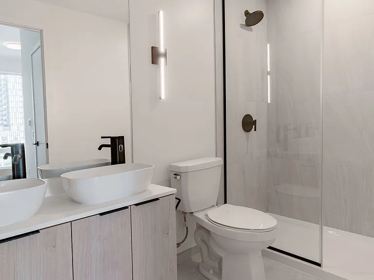 1185 Dupont St #908 — Photo 19