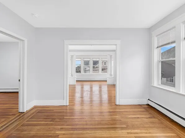 651 Chalkstone Ave Floor 2, Providence, RI 02908