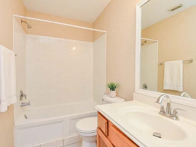 6419 Bennington Springs Dr — Photo 22