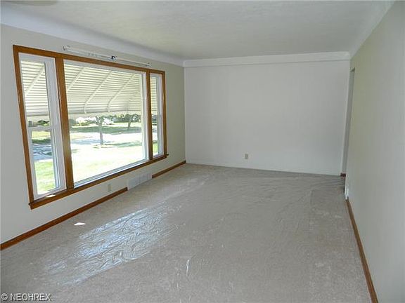 3rd image of 5263 Melody Ln