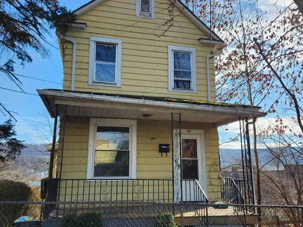 20 Cross Ln, Wilkes Barre, PA 18702