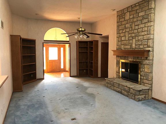 5th image of 8195 Markhaven Dr