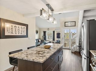 2201 Pearl St APT 321, Boulder, CO 80302