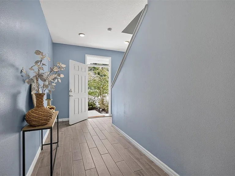 5122 SW 49th Ln — Photo 5
