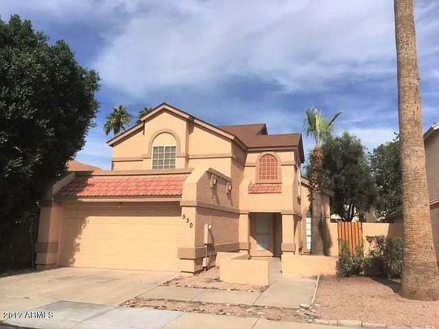 530 E Kerry Ln