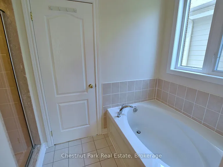 38 Clubhouse Dr — Photo 13