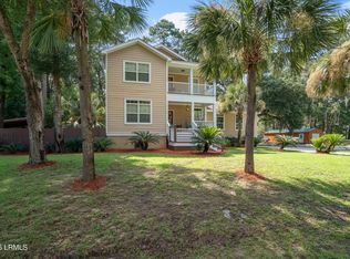 1 E River Dr, Beaufort, SC 29907