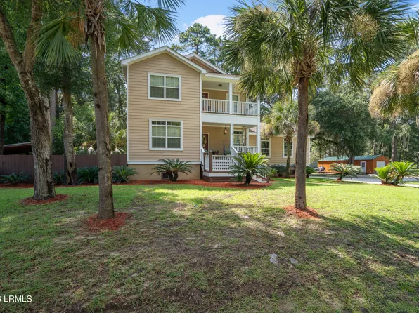 1 E River Dr, Beaufort, SC 29907