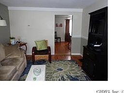 4th image of 6 Wood St