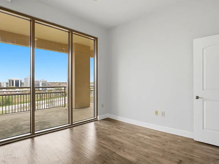2nd bedroom / office