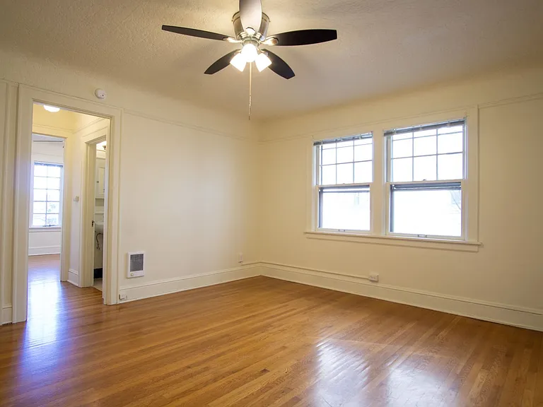 1944 NW Johnson St #301 — Photo 5