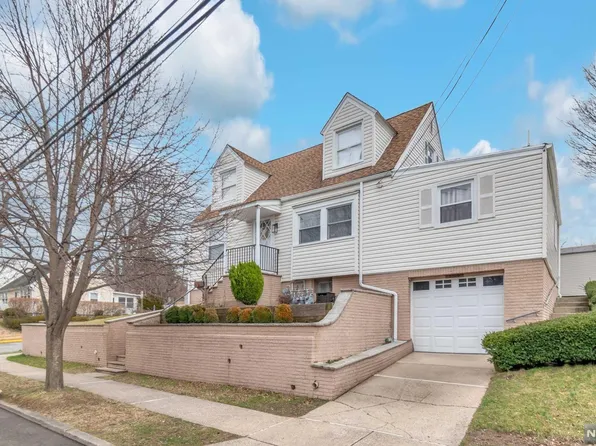 129 Vanderburgh Ave, Rutherford, NJ 07070