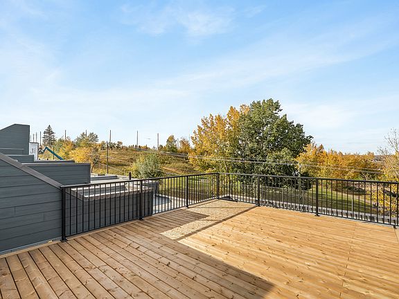 Photos of a quick possession home at Crown Park located at 2507 Sovereign Crescent