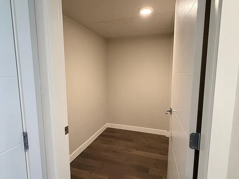 655 W 41st Ave #303 — Photo 5