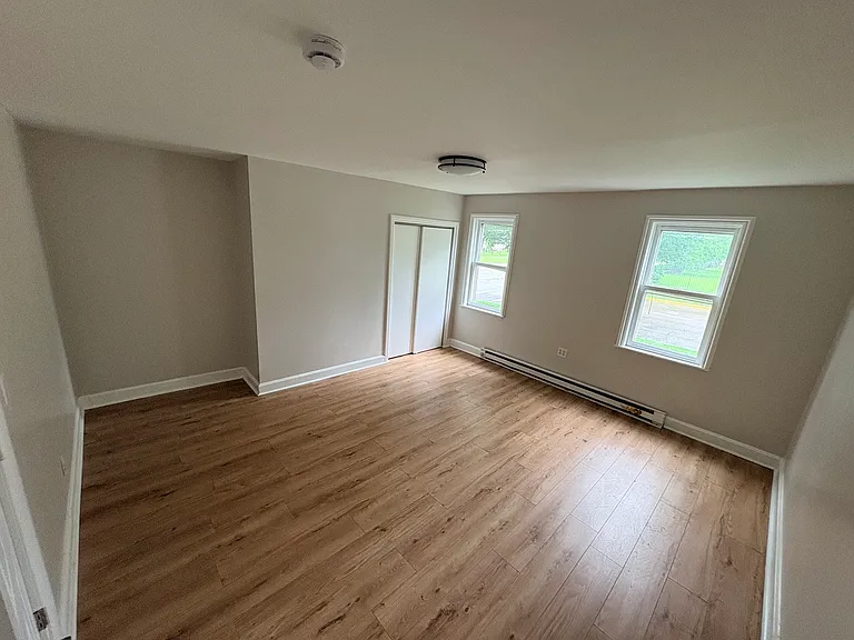 86 N 4th St #3 — Photo 4