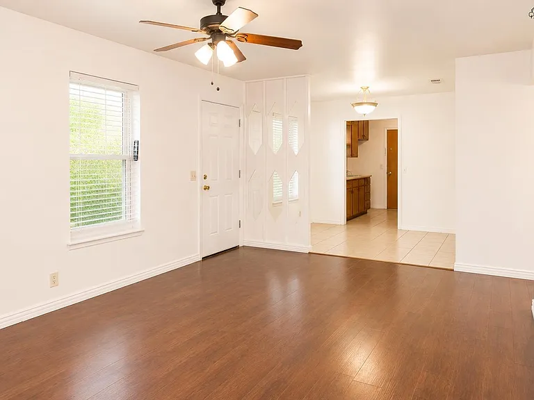 2312 Reilly Rd — Photo 4
