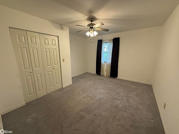 5th image of 404 East St