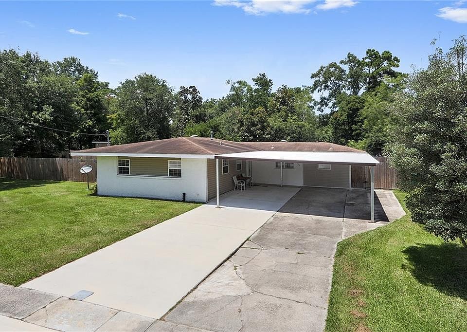 1st image of 304 Cumberland Dr