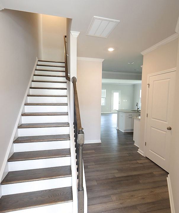 1st image of 1217 Pate Farm Ln