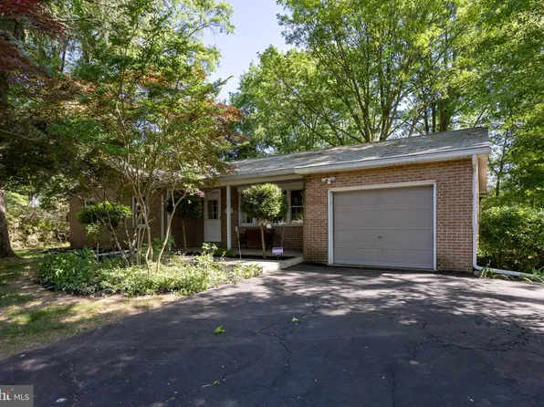 1817 Maple Ave, Hatfield, PA 19440