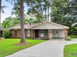 921 Robbie St, Denham Springs, LA 70726