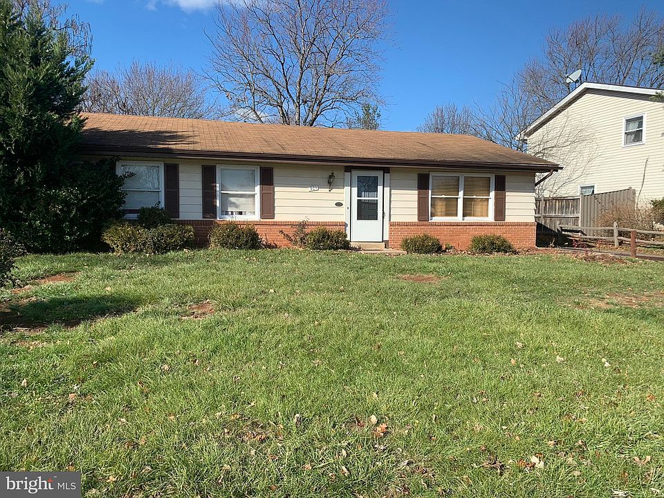 1st image of 901 N Sterling Blvd