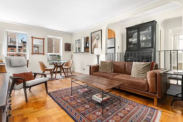 1st image of 165 W 20th St APT 3B