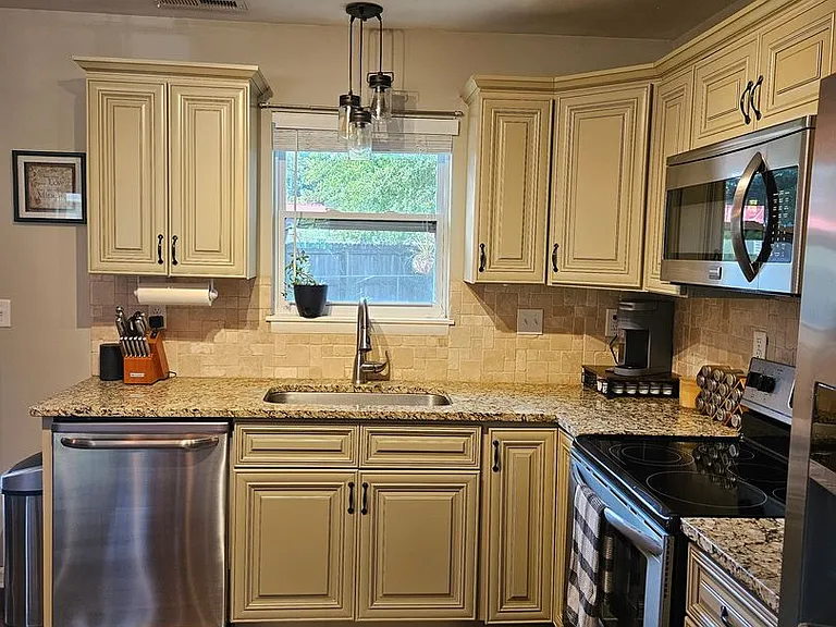 103 N Hill Ct — Photo 6