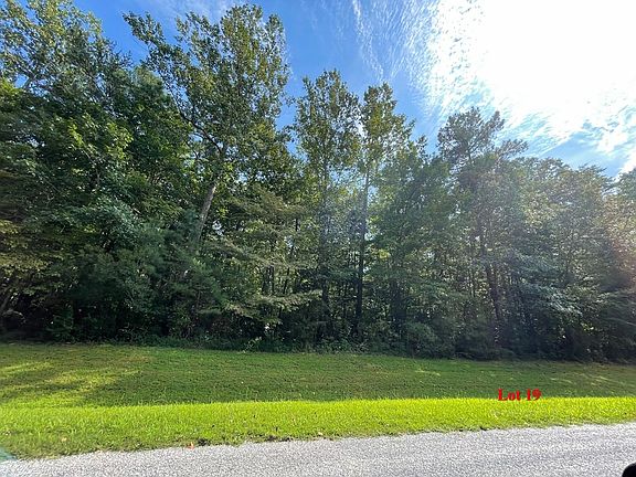 2nd image of 19 Creekside Dr