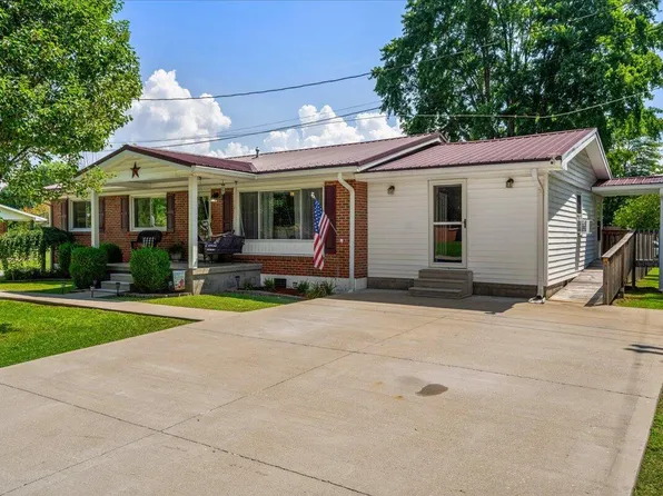 132 Airport Rd, Stanton, KY 40380