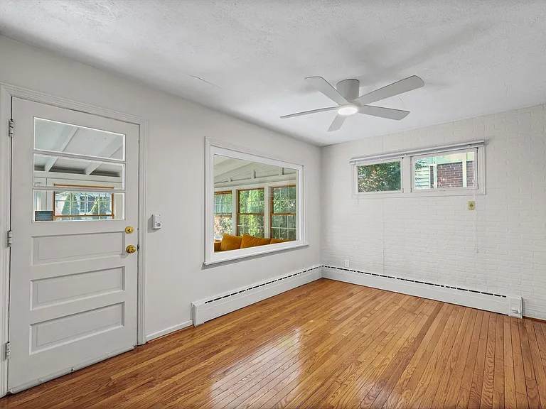207 W Vermont Ave — Photo 19
