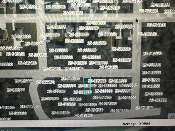 Brecknock, Niles, OH 44446