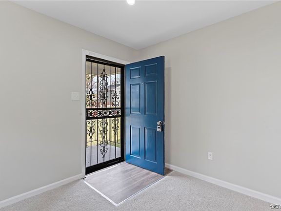 5th image of 518 Saint Marks St