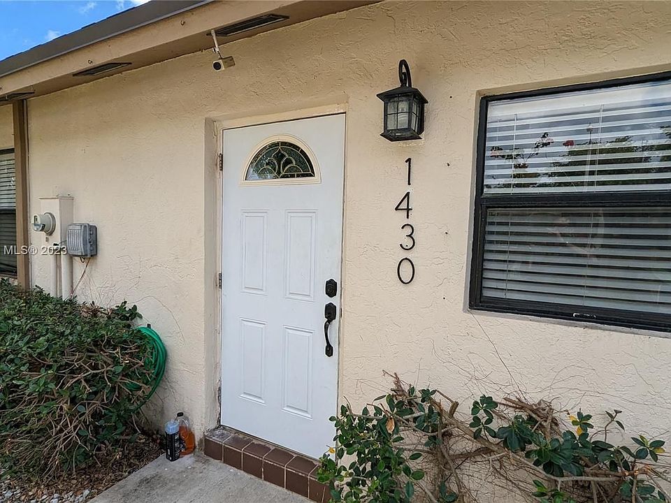 1st image of 1430 Woodpecker St #1433