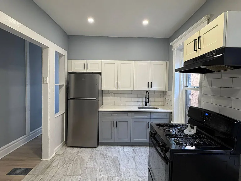 141 Park Ave #12 — Photo 1