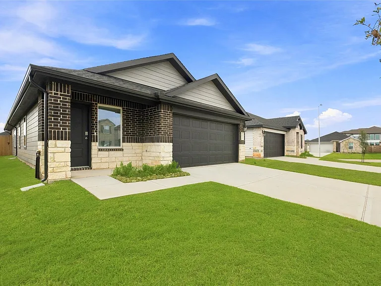 3014 Liams Tower Ln — Photo 2