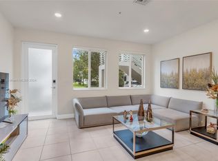 6425 NW 103rd Pl #102, Doral, FL 33178