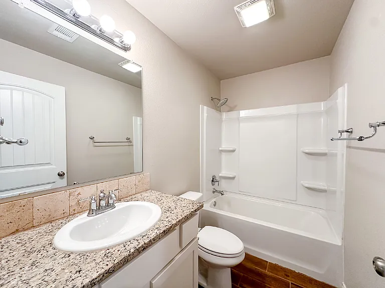 10424 Waverly Ave — Photo 10