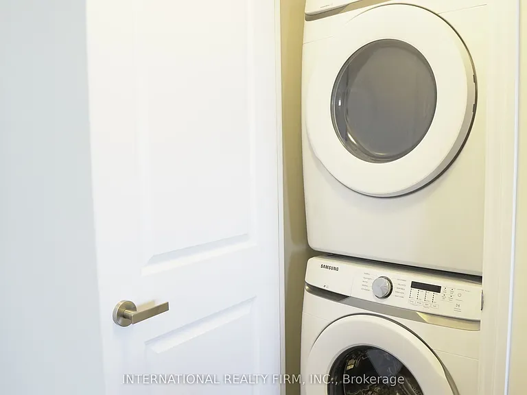 9085 Jane St #1711 — Photo 11